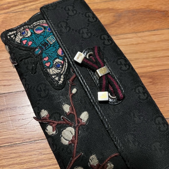 Gucci Vintage Embroidered Butterfly Wallet - Picture 2 of 6
